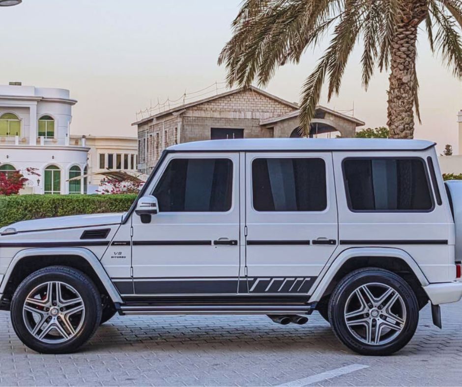 Mercedes G-Class Side view