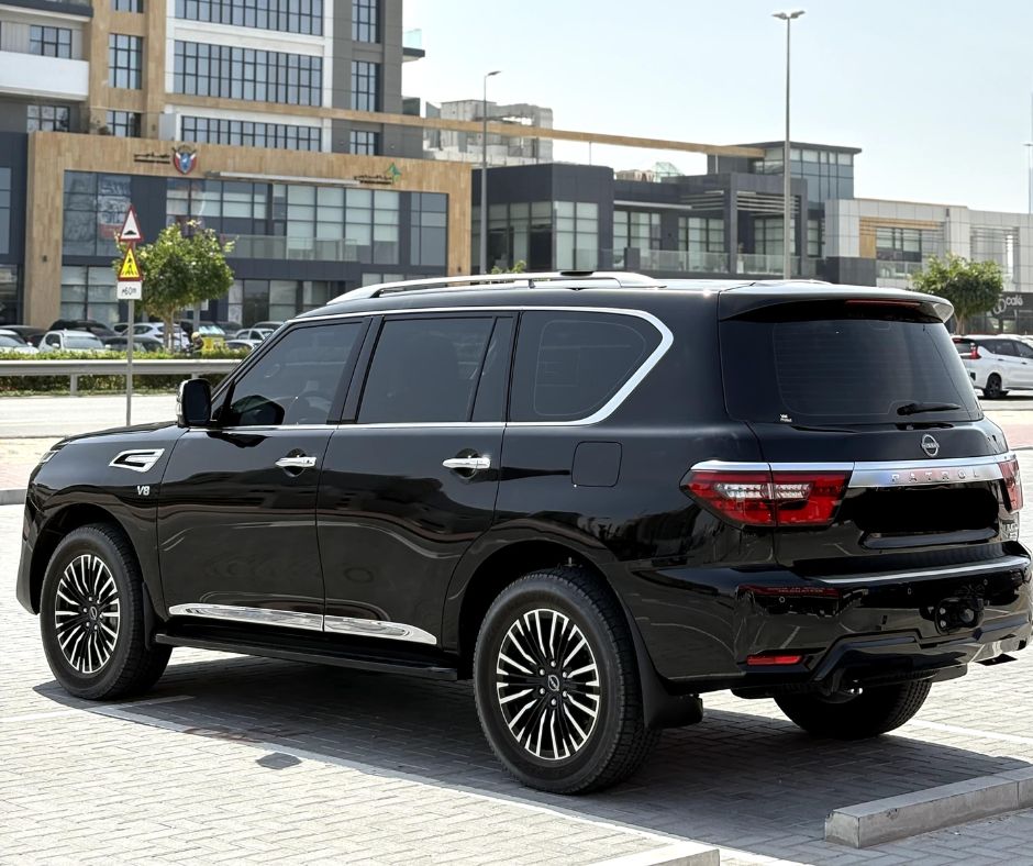 NISSAN PATROL V8 PLATINUM 2024 Rental