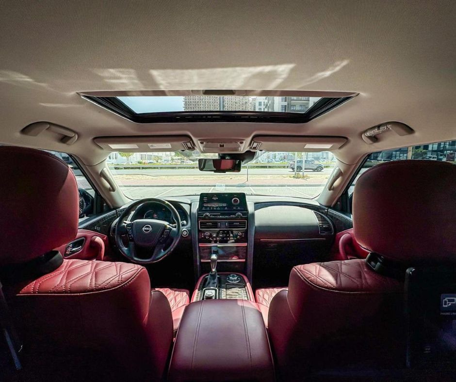 NISSAN PATROL V8 PLATINUM 2024 Interior Front