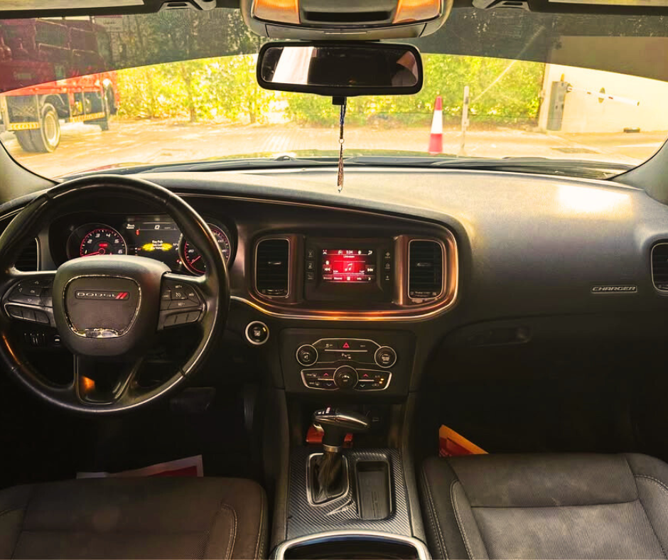 Rent Dodge Charger V6 400 HP interior