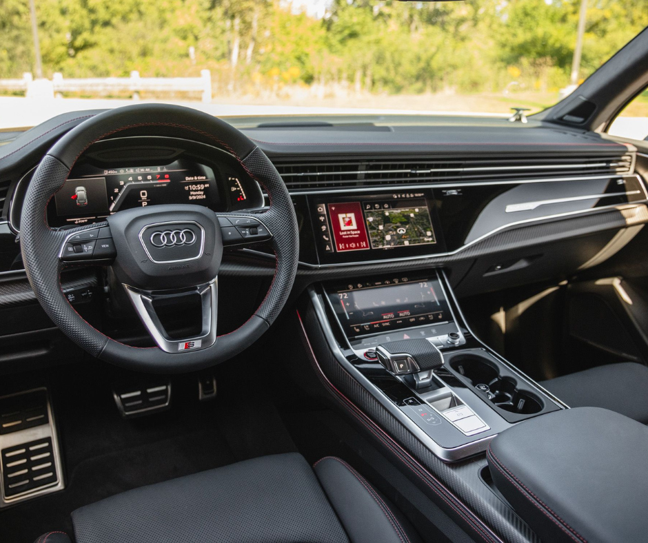 Audi Q7 interior