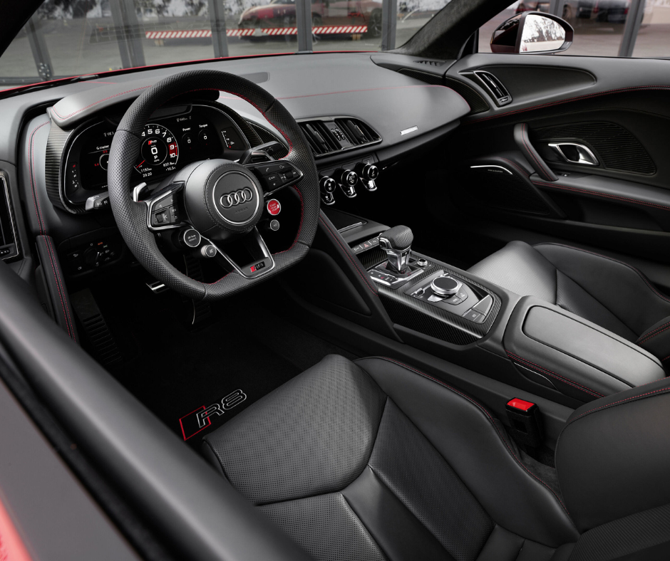 Audi R8 Coupe interior