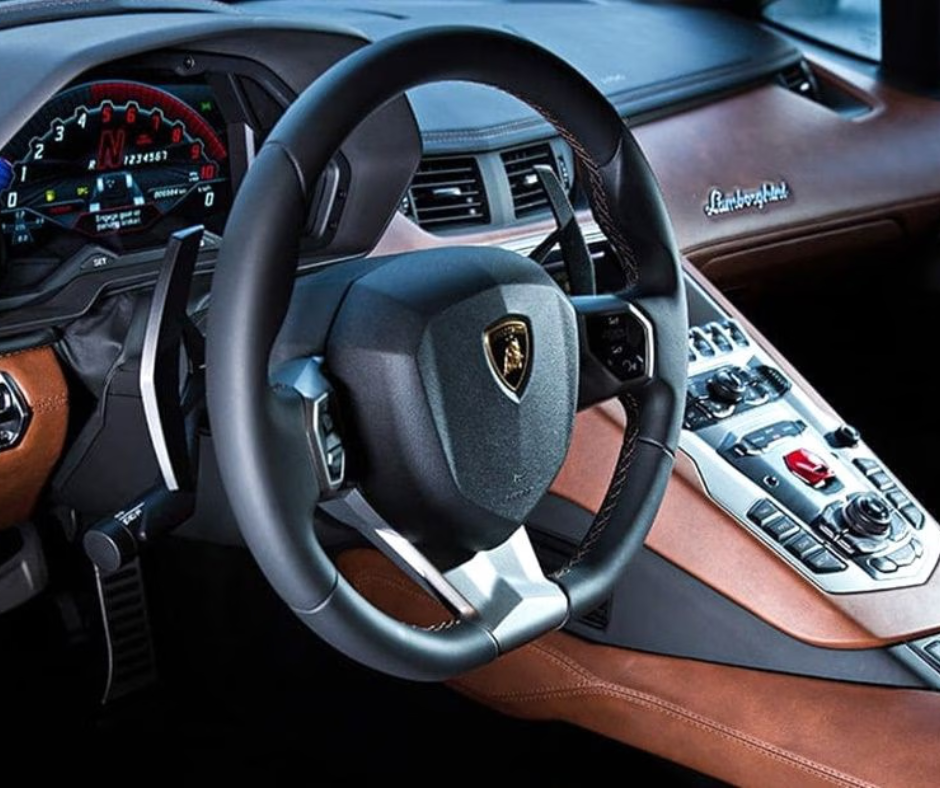 Lamborghini Aventador interior