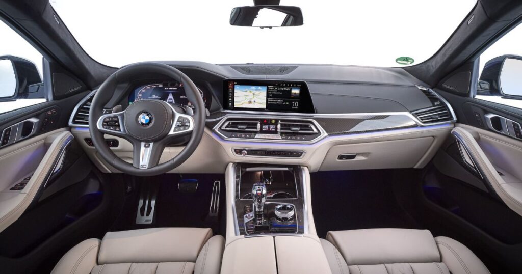 Rent a BMW X6 in dubai